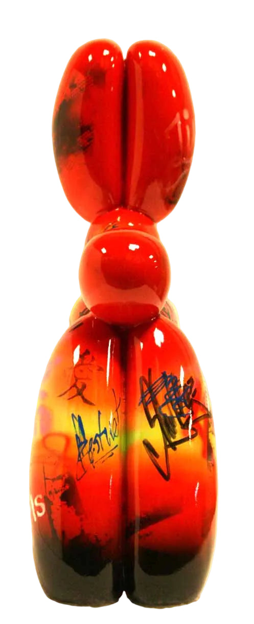 Red and black balloon dog with artistic design | KULORI